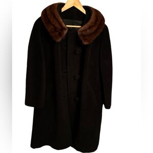 Vintage 60’s coat union made wool fur  collar